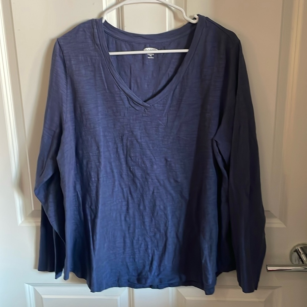 Old Navy- blue long sleeve tshirt, size XXL. EUC.
